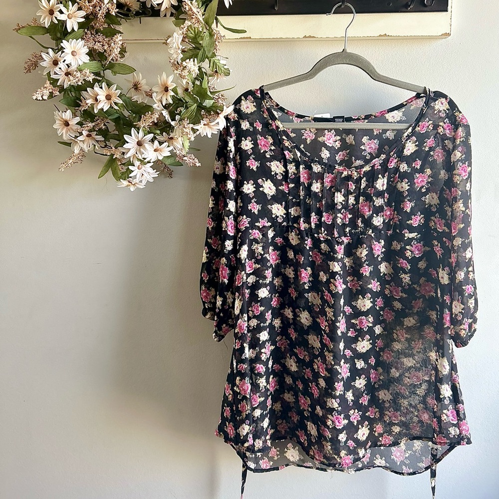 Majora- Floral Top
